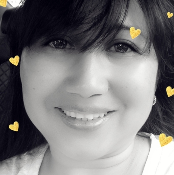 Meet your Posher, Leann - Picture 2 of 3